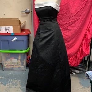 Urban Girl Nites Gown Size 3/4